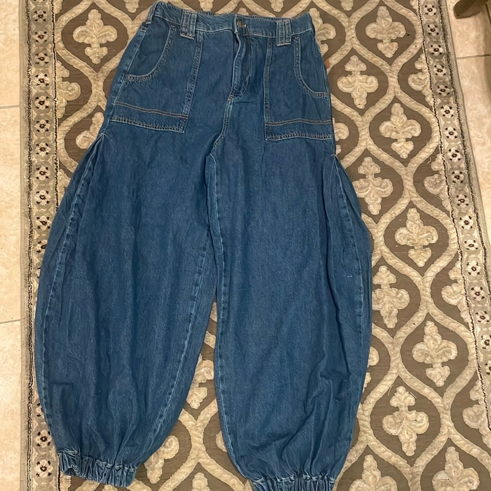Anthropologie Pilcro Barrel Jeans. NEW w/ o Tags . Size 29